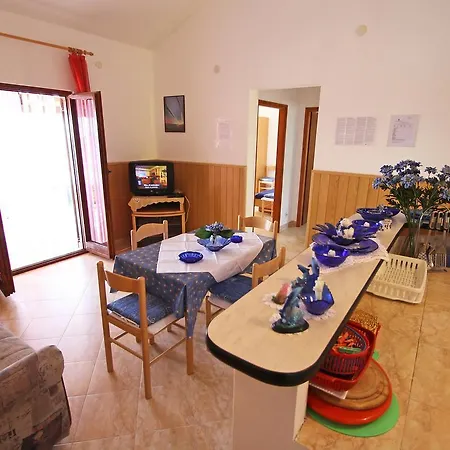 Daire Andel.2 Blato (Makarska)